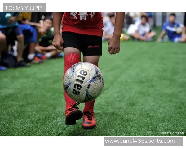 掌握足球花式颠球技巧的全面教学指南与实用练习方法分享 掌握足球花式颠球技巧的全面教学指南与实用练习方法分享